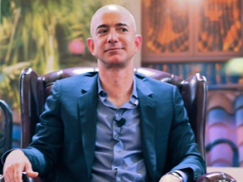 'Quy tắc hai chiếc pizza' - Bí mật của Jeff Bezos để có những cuộc họp hiệu quả